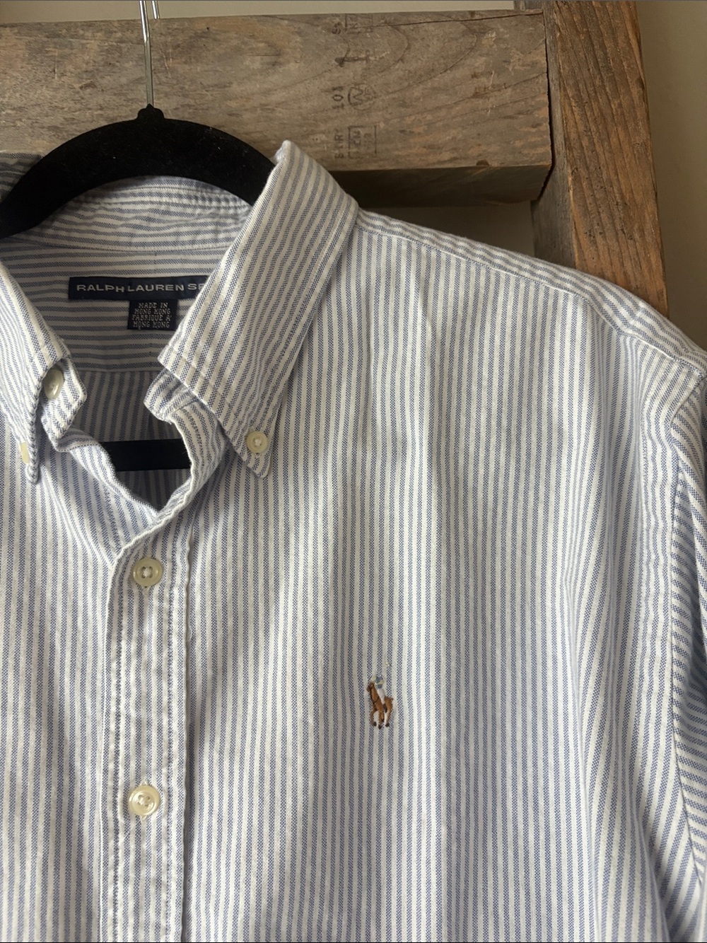 Blue & White Pin Striped Polo Sport Button-Down Shirt 100% Cotton - Picture 3 of 6